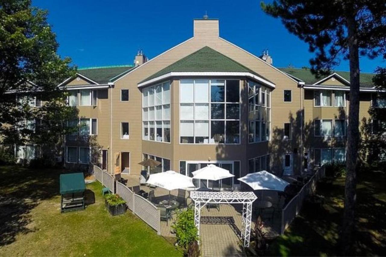 Auberge De La Montagne Coupee Saint Jean De Matha Exterior foto